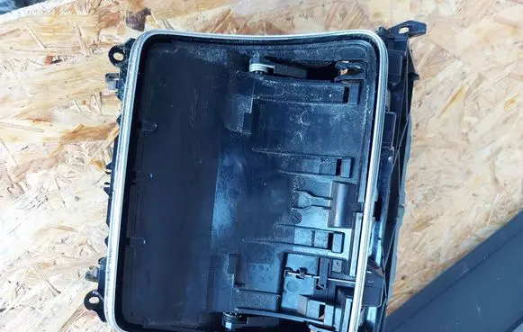 Mercedes-Benz C W205 Central console drawer/shelf pad A2056801005 536399