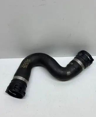 Audi A4 S4 B9 Engine coolant pipe/hose 8W0122101A