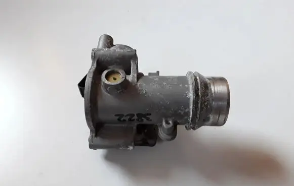 Dacia Dokker Throttle valve 161A03415R
