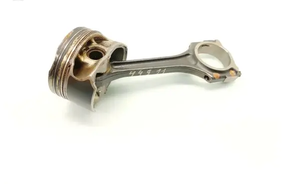 Mercedes-Benz B W247 Piston with connecting rod 