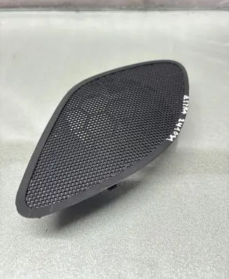 Opel Astra K Side speaker trim/cover 39057277