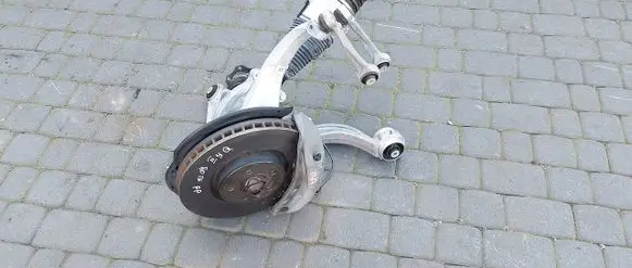 Audi Q5 SQ5 Front wheel hub spindle knuckle 50TDI
