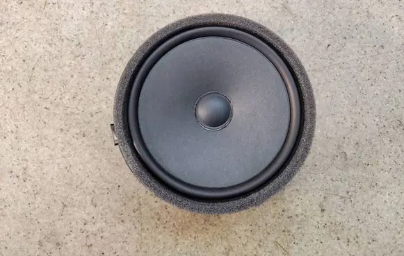 Audi A6 S6 C8 4K Front door speaker 4K003541542A 4K0035415