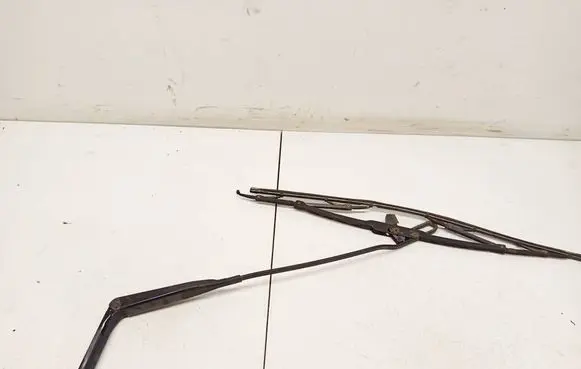 Audi A4 S4 B5 8D Front wiper blade arm 8d1955408a