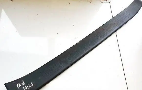 Seat Exeo (3R) Front sill trim cover 8e0853374