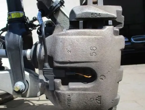 Mercedes-Benz ML W164 Front brake caliper MCD6284