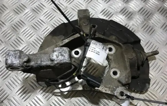 Volvo V70 Front wheel hub 9491944