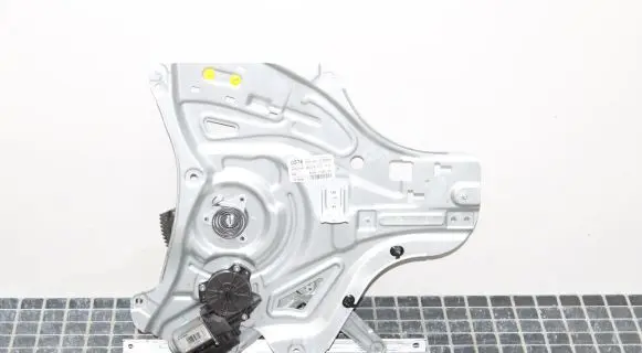 Hyundai ix35 Front door window regulator with motor 813202Y020 402388D