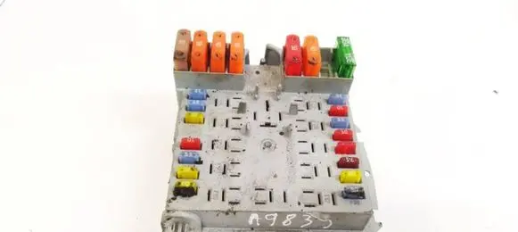 Alfa Romeo 159 Fuse box set 50508214
