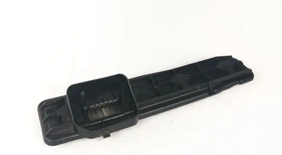 Opel Astra G Tail light bulb cover holder 393204