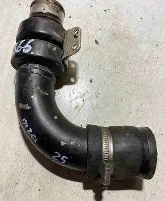 Nissan Pathfinder R51 Air intake hose/pipe