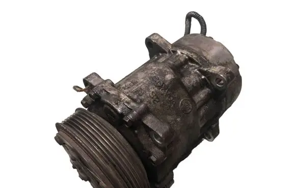 Renault Megane I Air conditioning (A/C) compressor (pump) SD7V16 3680008160