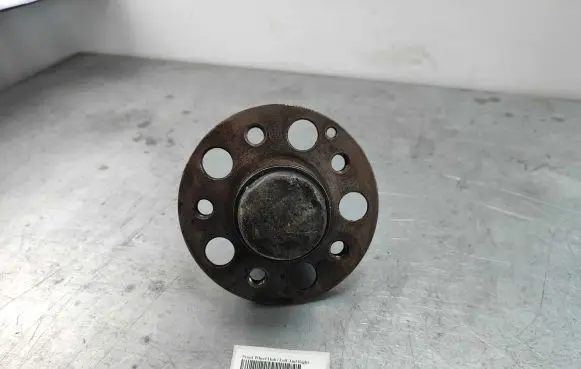 Mercedes-Benz S W221 Front wheel hub spindle knuckle A2213300225