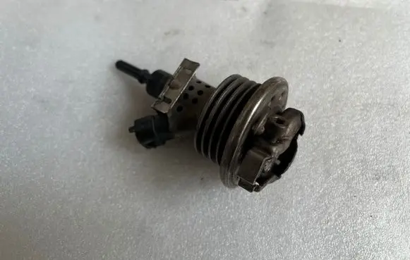 Jeep Grand Cherokee AdBlue injector 04627710AD