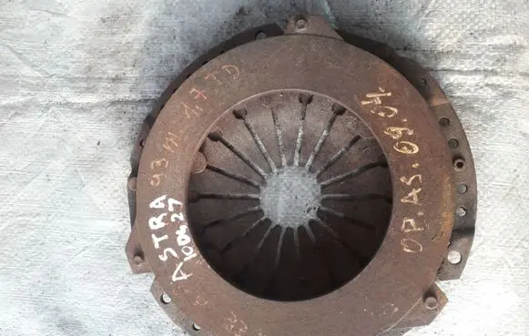 Opel Astra F Pressure plate 