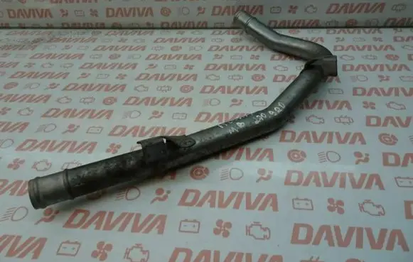 Mercedes-Benz A W176 Engine coolant pipe/hose A2702032908