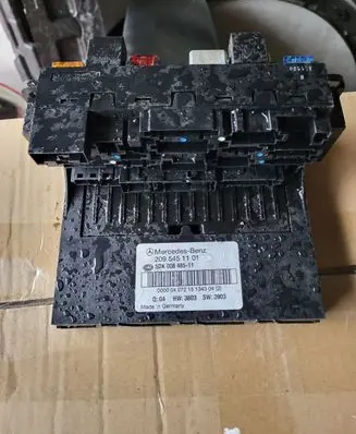 Mercedes-Benz CLK A209 C209 Comfort/convenience module A2095451101