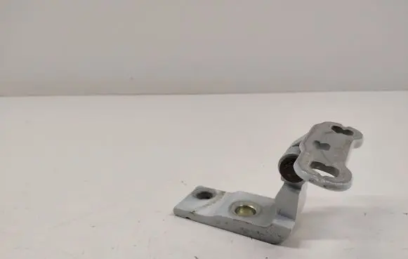 Volvo V60 Front door upper hinge 31457956