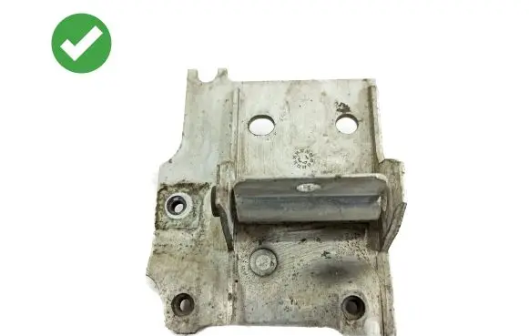 BMW 5 F10 F11 Radiator mount bracket 7186513 718651309 7207151