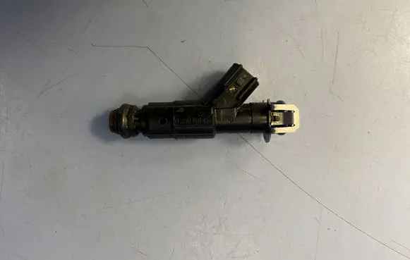 Ford Focus C-MAX Fuel injectors set 0280156154