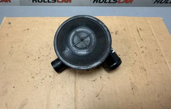 Volkswagen Golf III Breather/breather pipe/hose 028129101