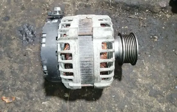 Volvo S60 Generator/alternator 30644945 0125812038 C83HC