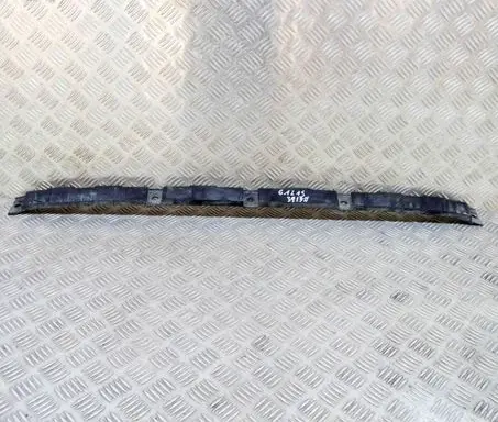 Rear bumper mounting bracket