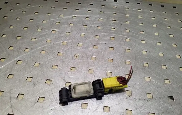Audi A3 S3 A3 Sportback 8P Airbag deployment crash/impact sensor 8E0959651A