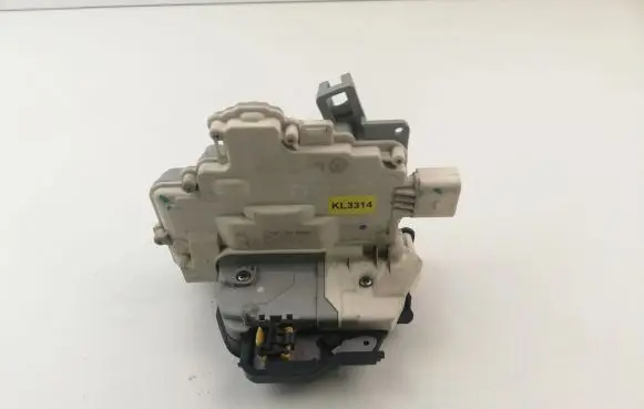 Audi A6 S6 C6 4F Front door lock KL3314