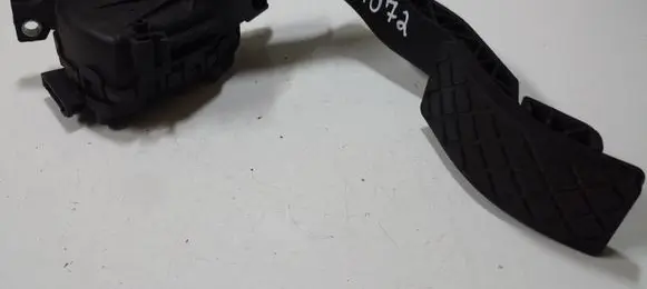 Audi A8 S8 D3 4E Accelerator throttle pedal 4E1723523E