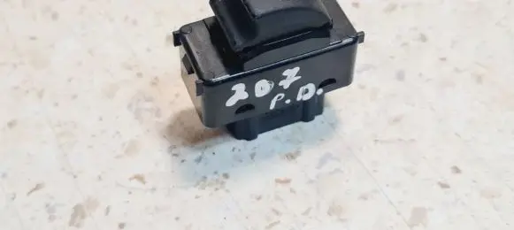 Peugeot 207 Electric window control switch