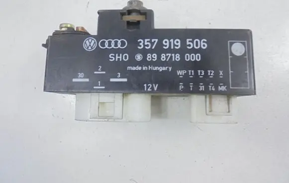 Volkswagen Sharan Fan control module 357919506