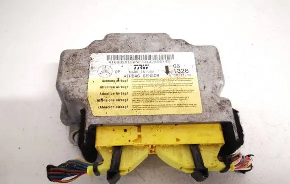 Mercedes-Benz A W169 Airbag control unit/module a1698201326