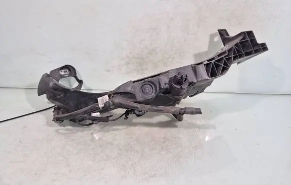 BMW 3 E92 E93 Headlight/headlamp mounting bracket 7227926