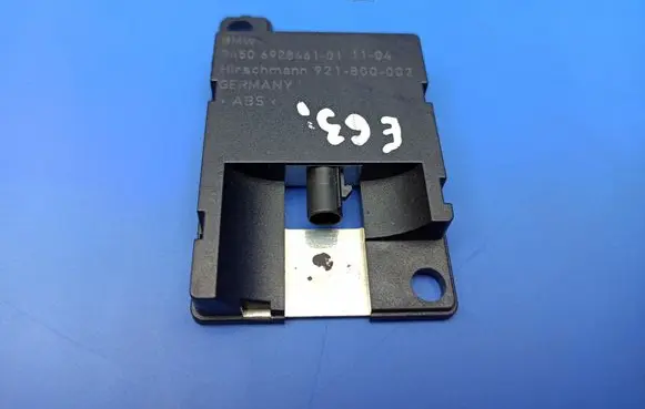 BMW 6 E63 E64 Bluetooth antenna 921800002 8450692846101