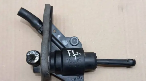 Ford Fiesta Clutch master cylinder XS617A543AA