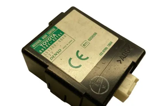 Toyota RAV 4 (XA30) Door central lock control unit/module 8974142151 2513000061