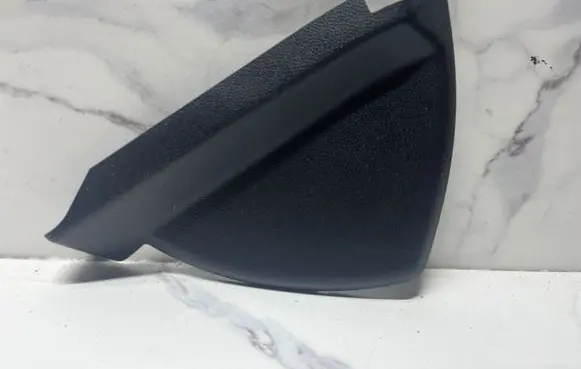 Mercedes-Benz C W204 Dashboard side end trim A2046800178