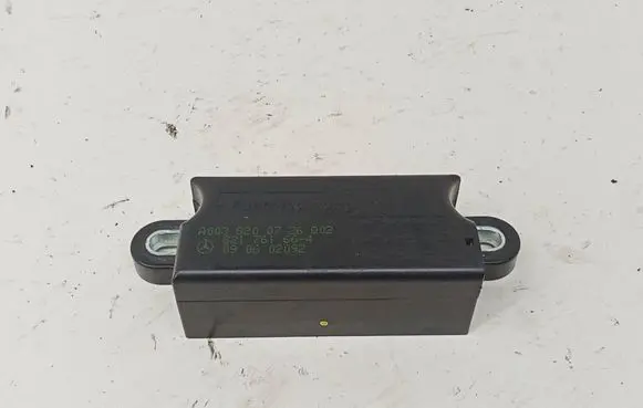 Mercedes-Benz CLS C219 Airbag deployment crash/impact sensor A0038200726 821761664 090602092