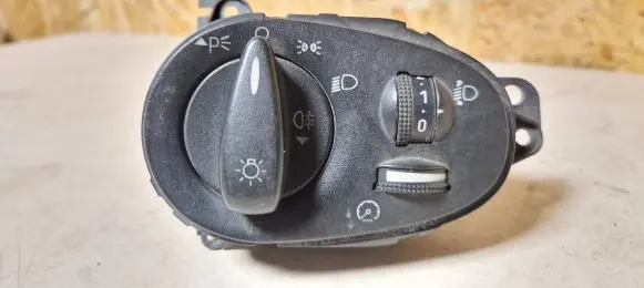 Ford Focus Light switch 98ag13a024