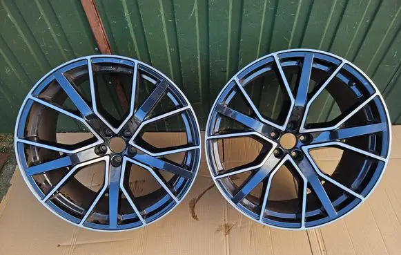 Audi Q7 4M R22 alloy rim 4M0601025CP