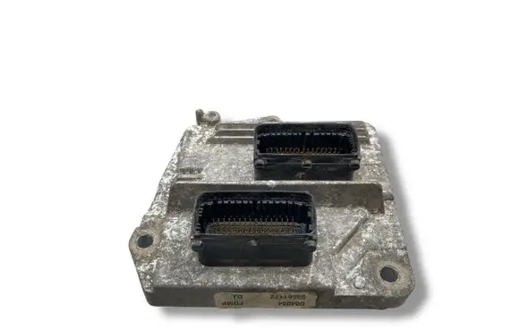 Opel Zafira B Engine control unit/module 55561172