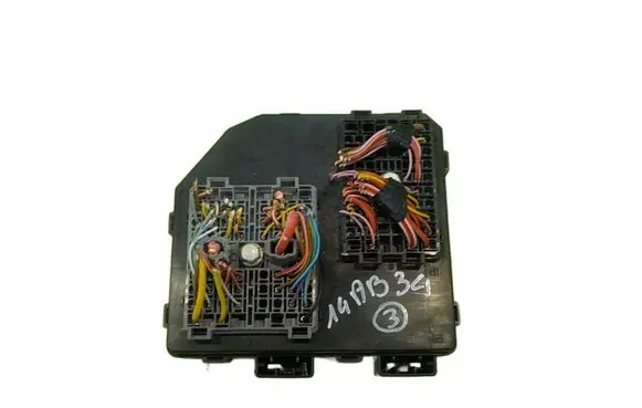 Opel Antara Fuse box set 95381499 BEZPIECZNIKOW
