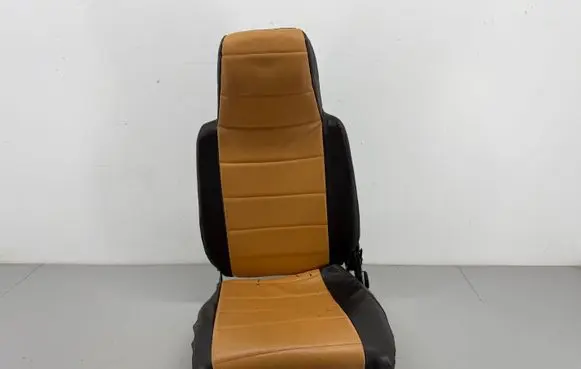 Mitsubishi L300 Front driver seat 