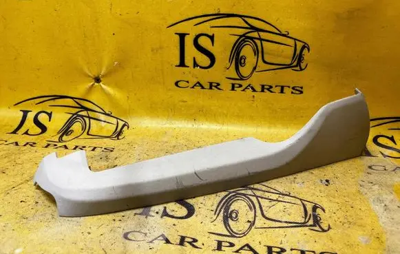 BMW 5 G30 G31 G38 Front driver seat rail trim 7317447