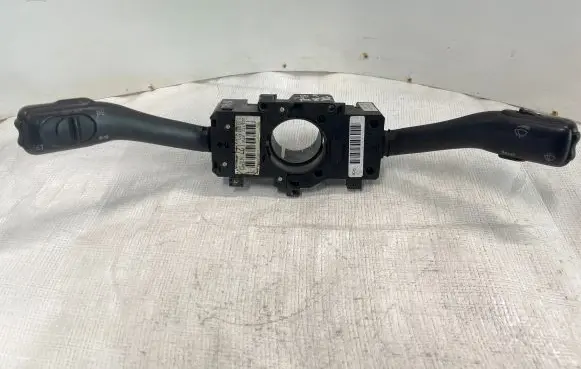 Volkswagen PASSAT B5.5 Indicator stalk 4B0953503G