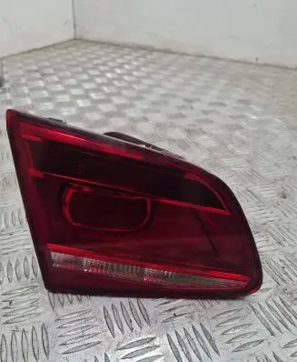 Volkswagen PASSAT B7 Tailgate rear/tail lights 3AE945093K