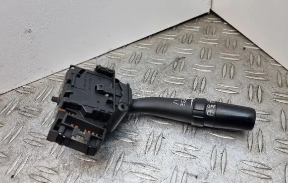 Toyota Corolla Verso AR10 Wiper control stalk 8465205150 173799 L97
