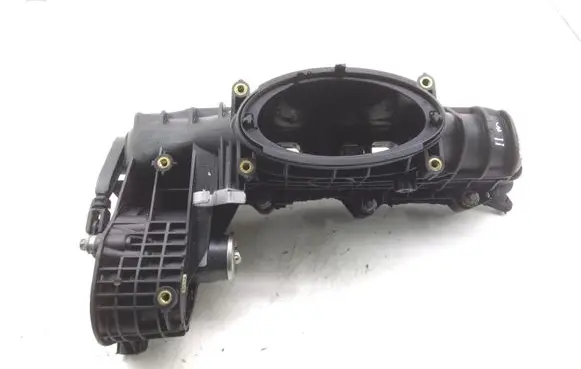 Mercedes-Benz C W204 Intake manifold A6510900037