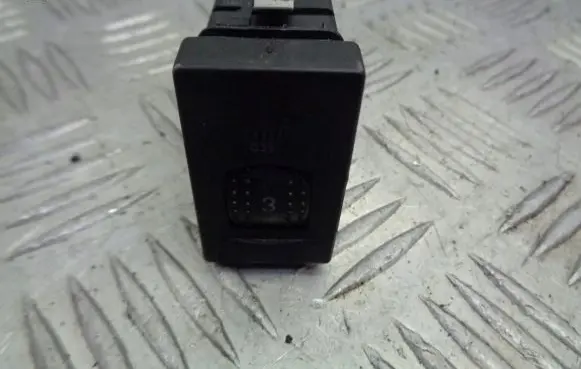 Volkswagen PASSAT B5.5 Seat heating switch 3B0963564D